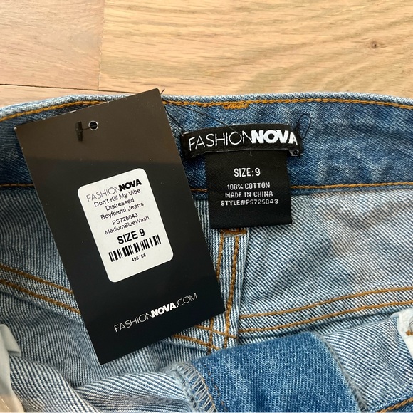 NWT Fashion Nova Boyfriend Jeans - Picture 2 of 4